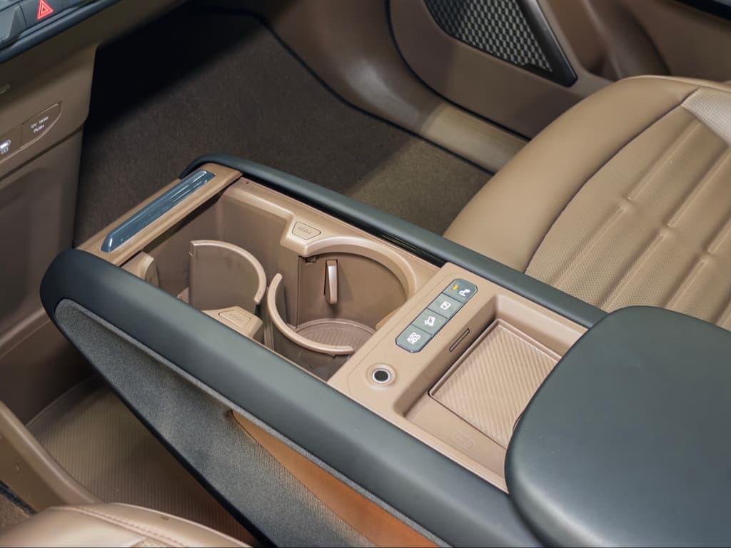 2024 Kia EV9 view 39