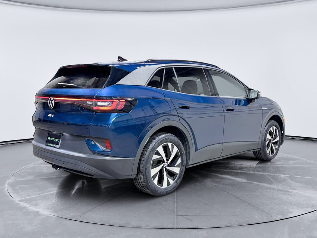 2023 Volkswagen ID.4 view 3