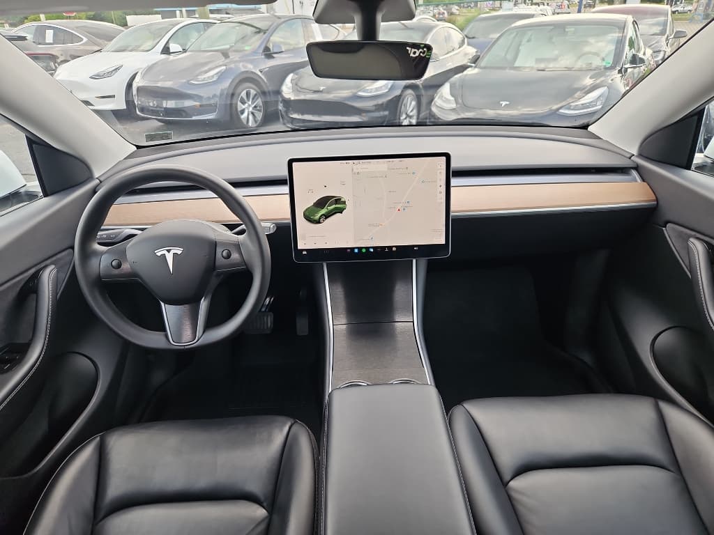 2020 Tesla Model Y view 13