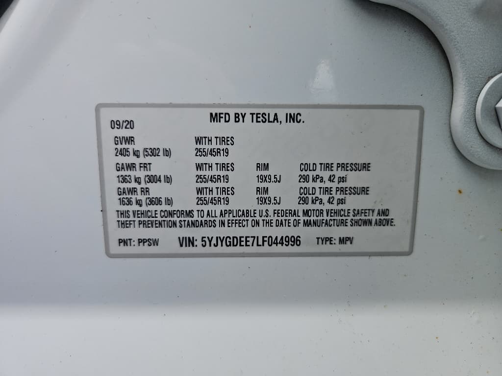 2020 Tesla Model Y view 20