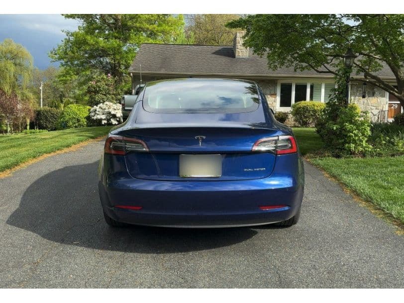 2021 Tesla Model 3 view 4