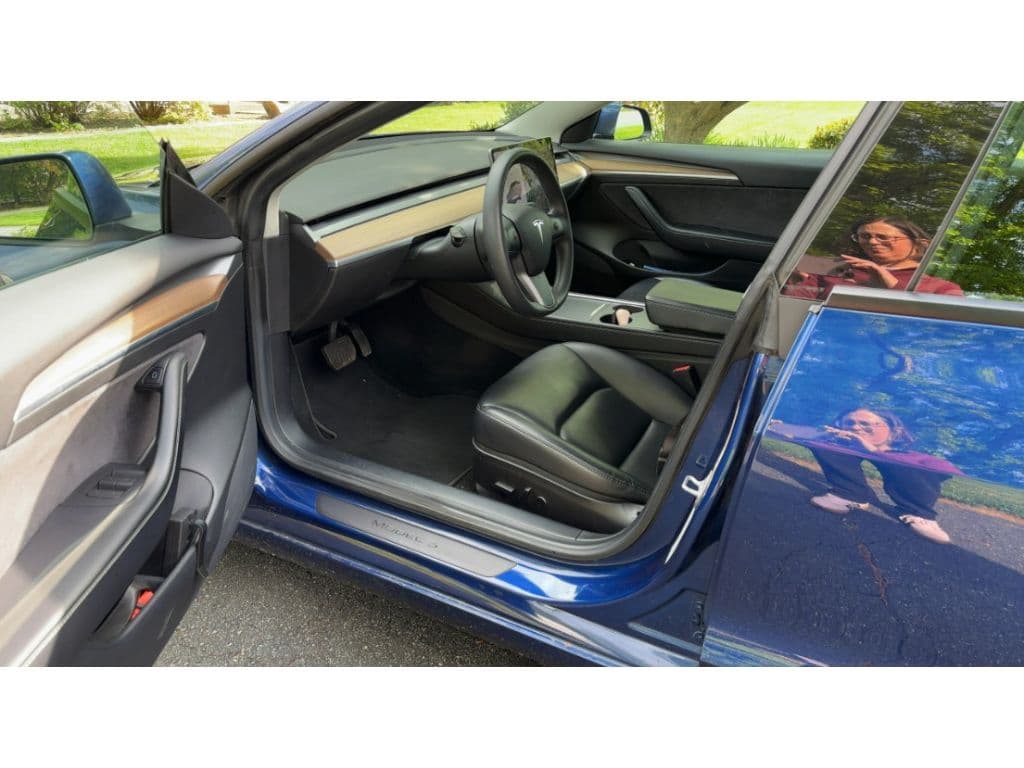 2021 Tesla Model 3 view 5
