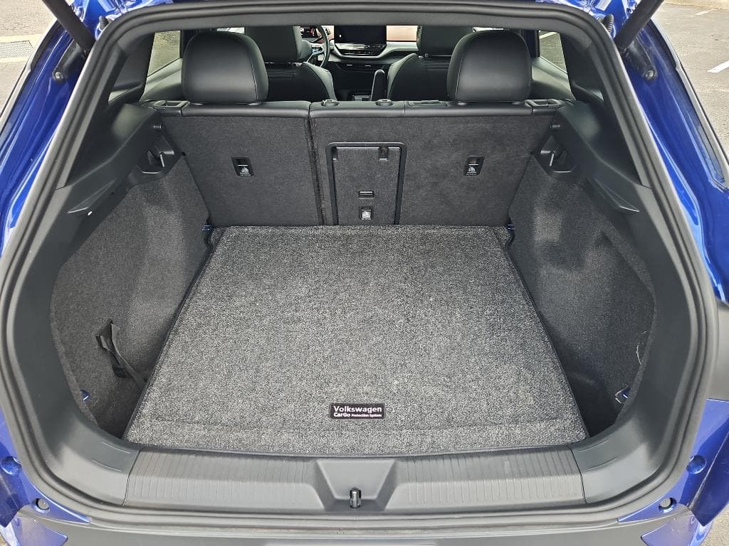 2021 Volkswagen ID.4 view 17