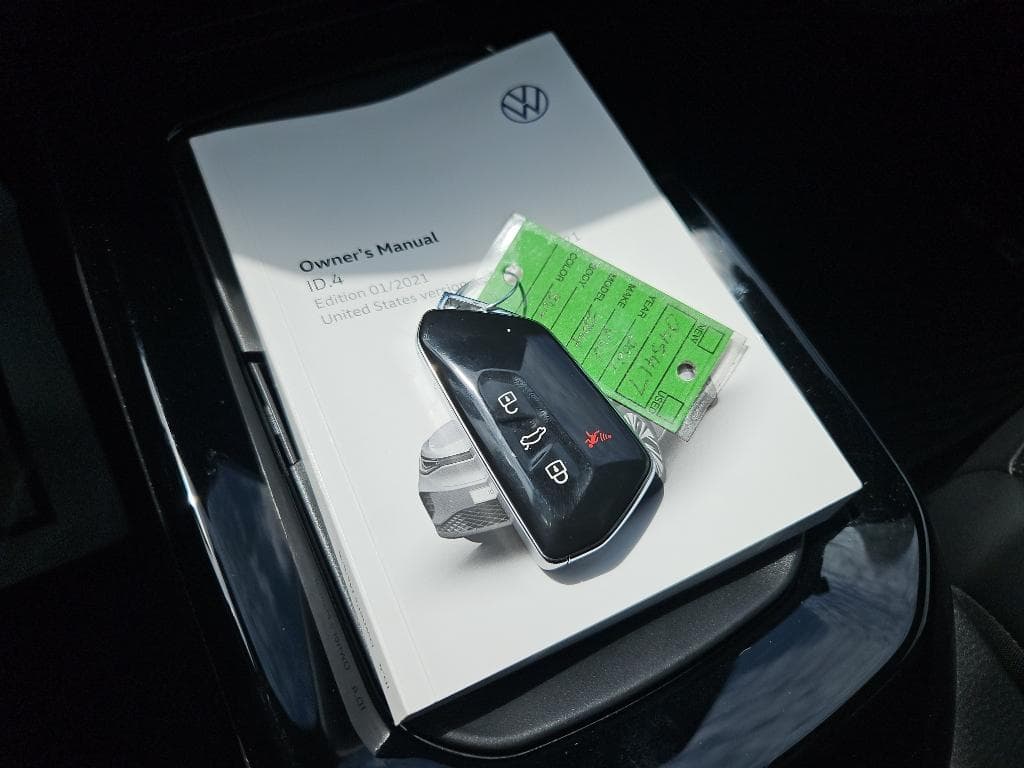 2021 Volkswagen ID.4 view 15