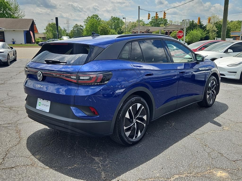 2021 Volkswagen ID.4 view 3