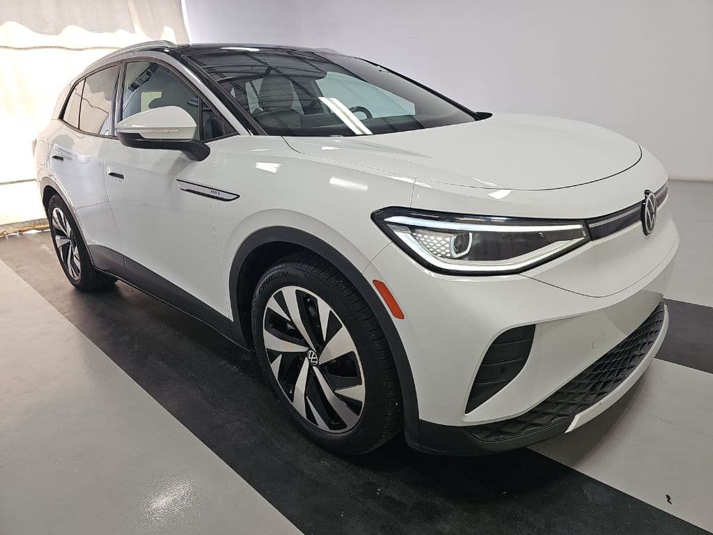 2021 Volkswagen ID.4 view 3