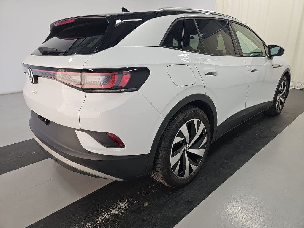 2021 Volkswagen ID.4 view 4