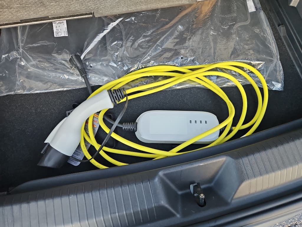2021 Volkswagen ID.4 view 6