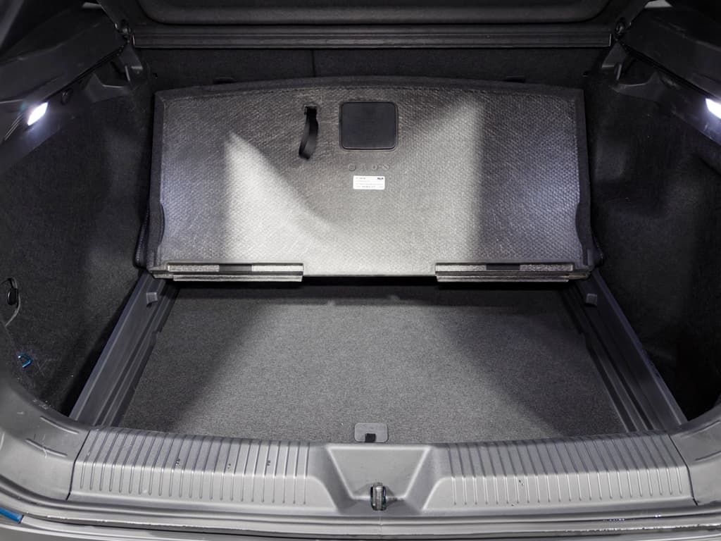 2023 Volkswagen ID.4 view 25