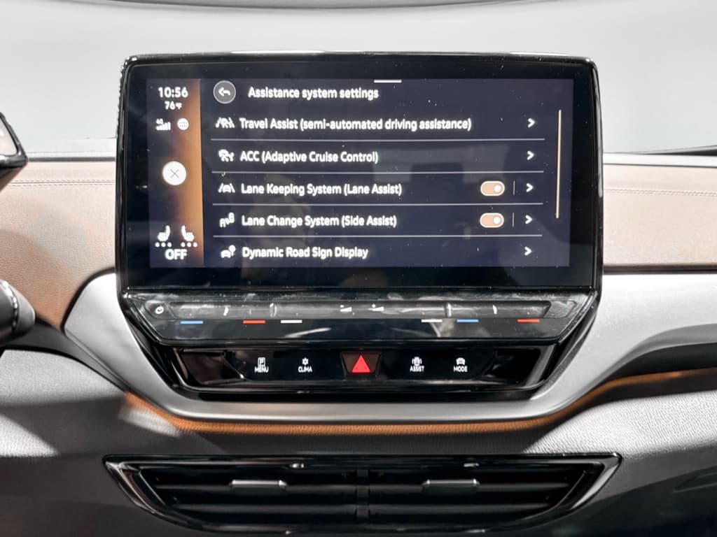 2023 Volkswagen ID.4 view 12