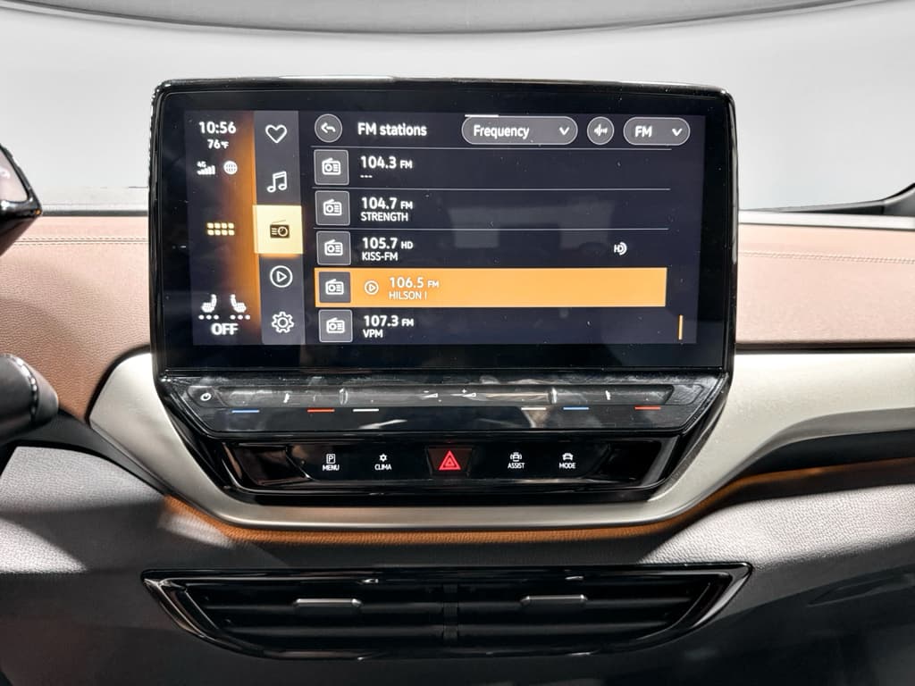 2023 Volkswagen ID.4 view 11