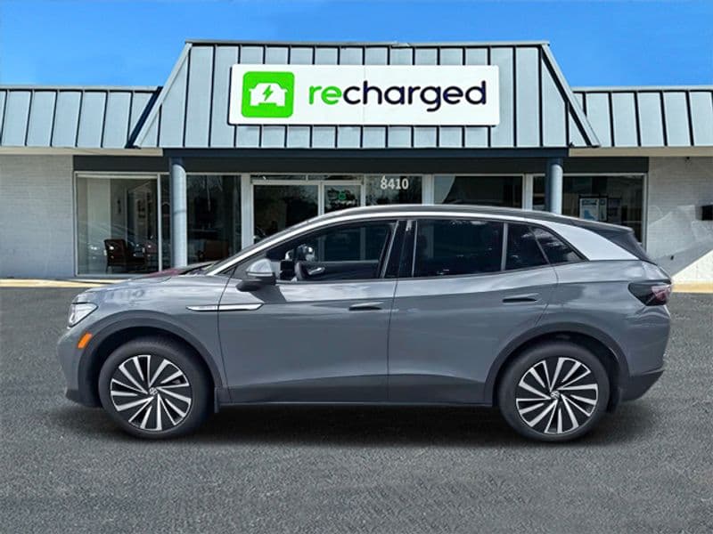2023 Volkswagen ID.4 view 7