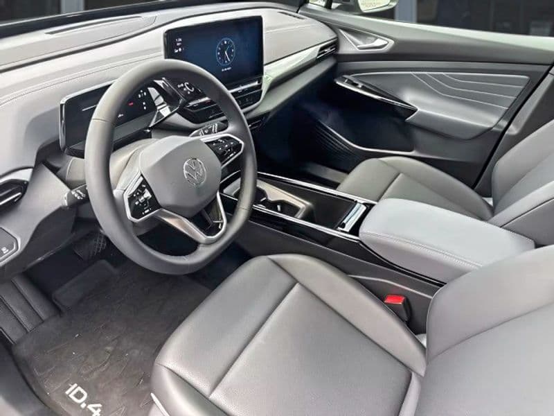 2023 Volkswagen ID.4 view 9