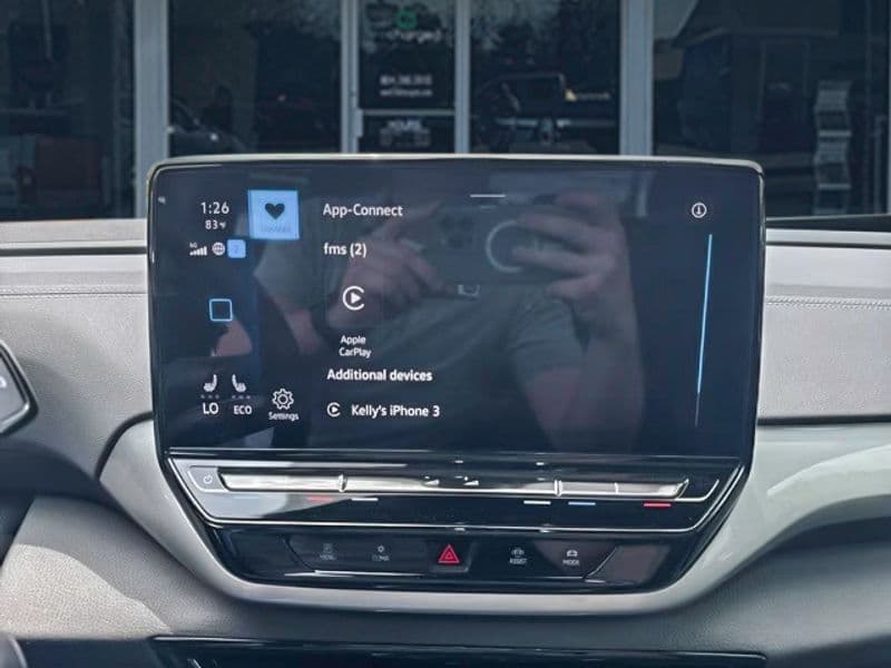 2023 Volkswagen ID.4 view 13