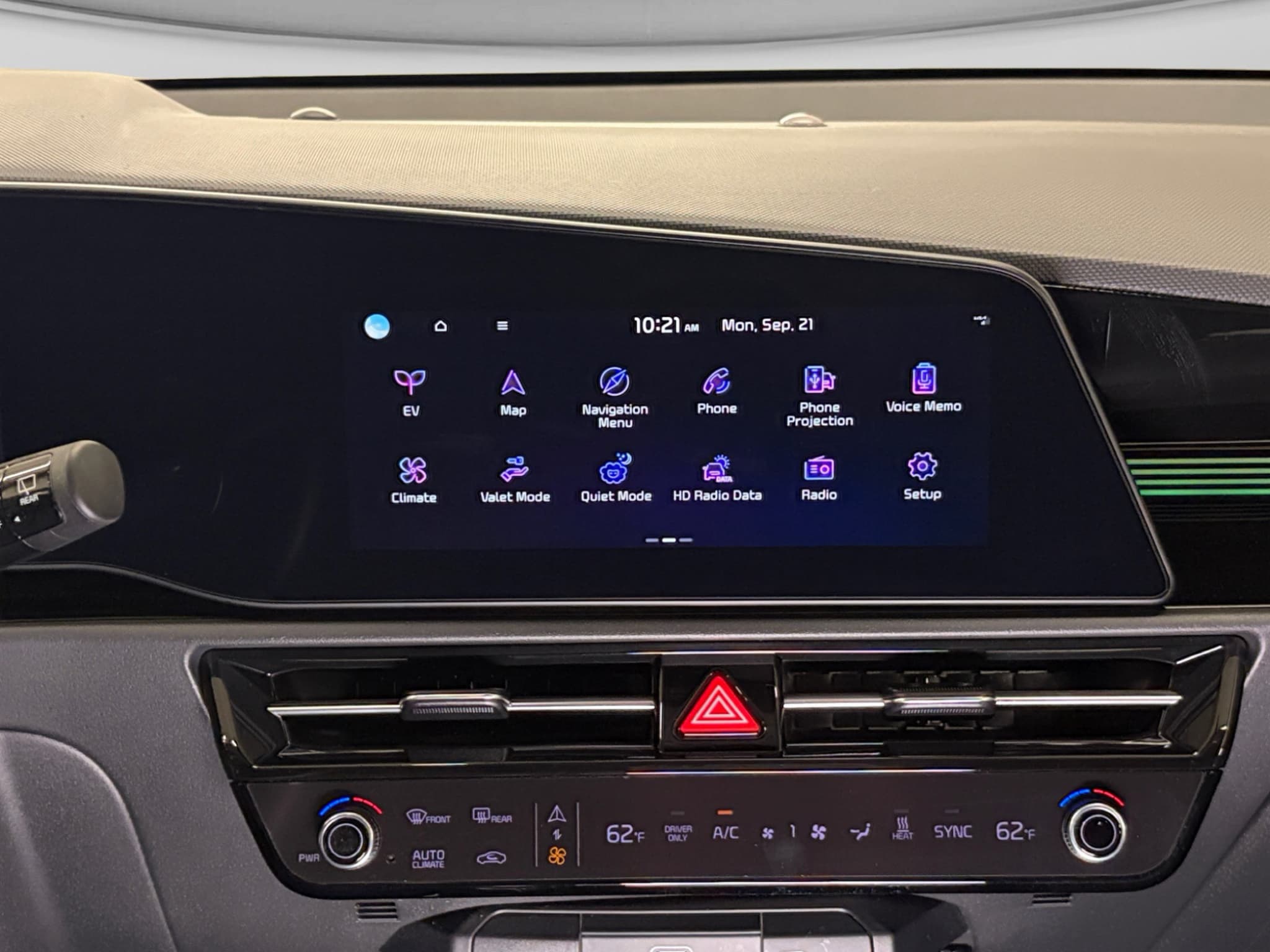 2023 Kia Niro EV view 11