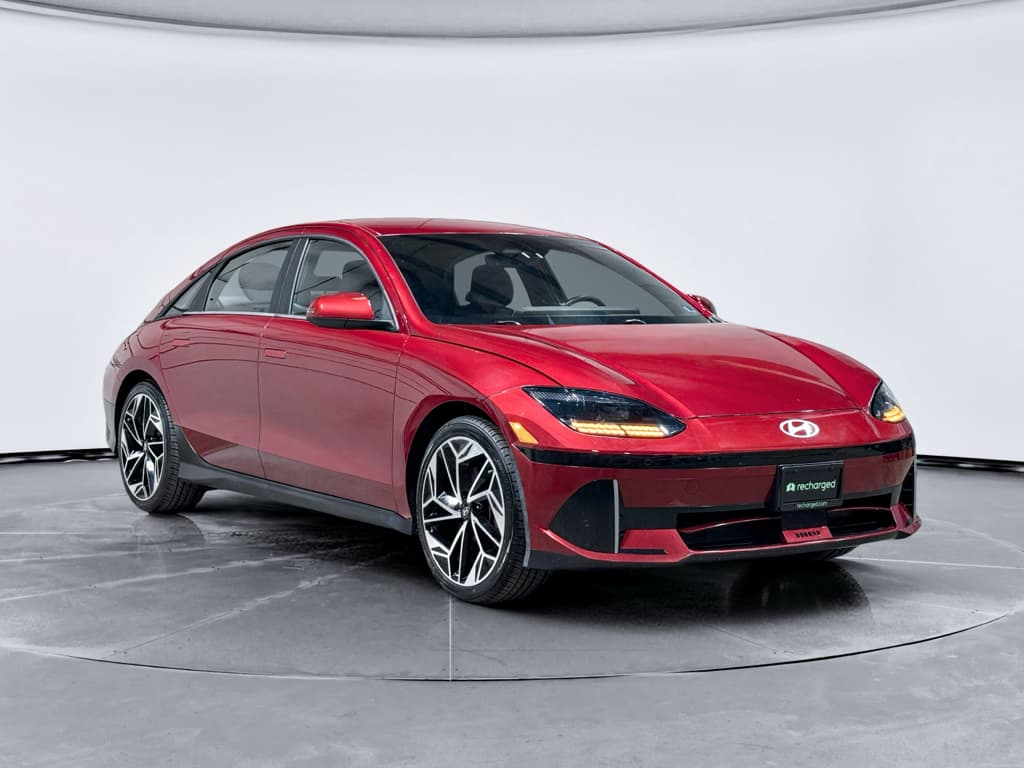 2023 Hyundai IONIQ 6 view 4