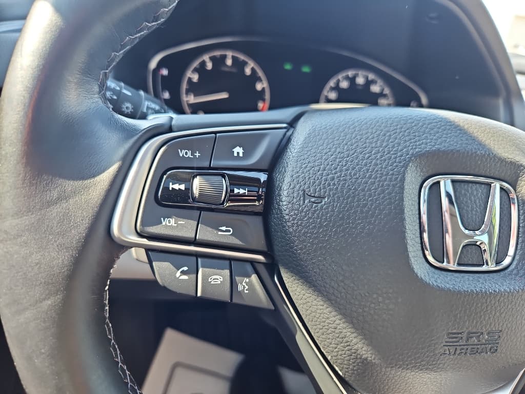 2018 Honda Accord view 7