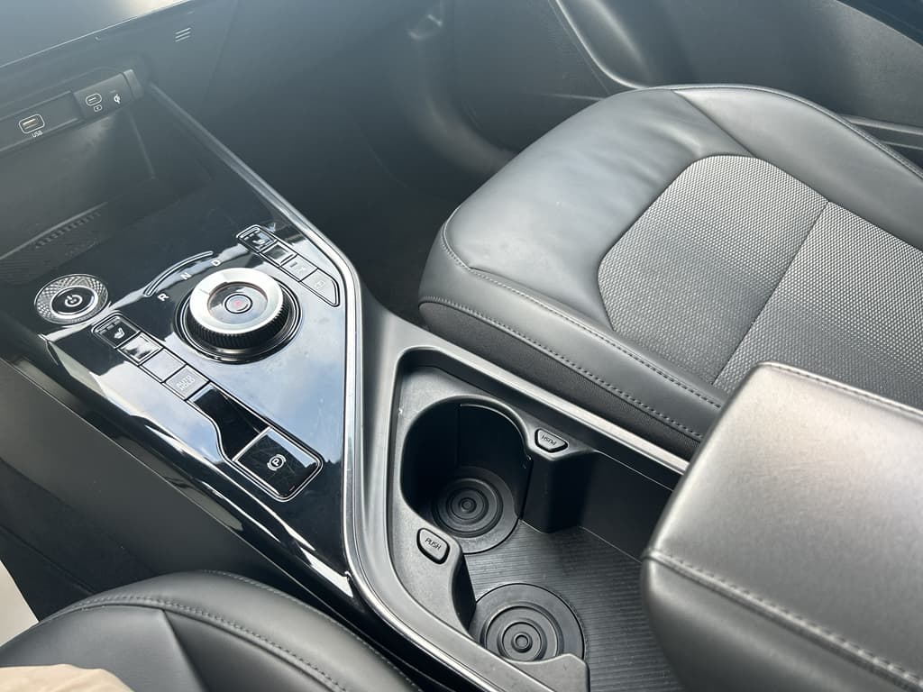 2023 Kia Niro EV view 15