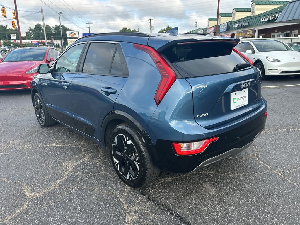 2023 Kia Niro EV view 2