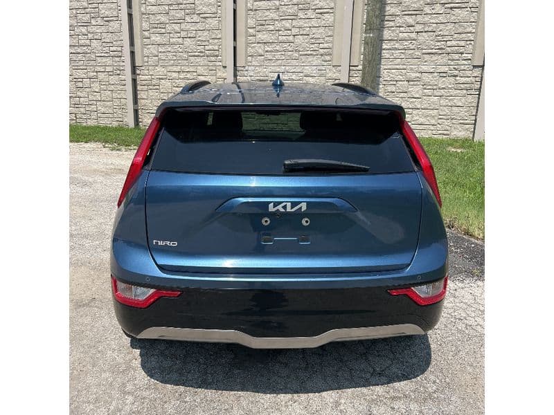 2023 Kia Niro EV view 4