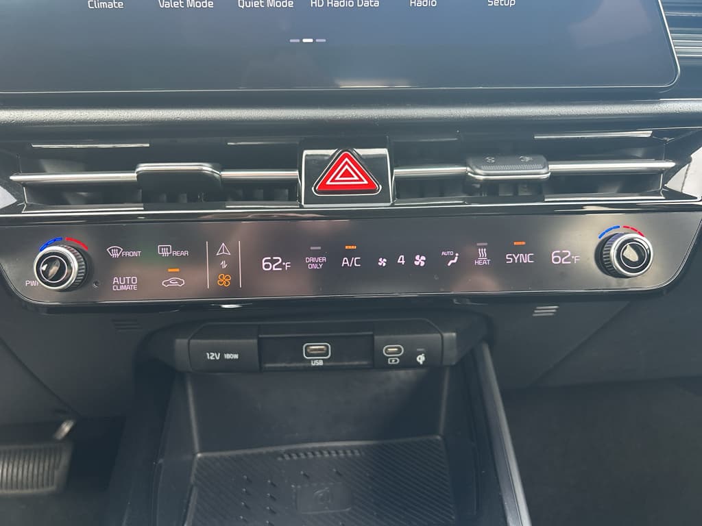 2023 Kia Niro EV view 13
