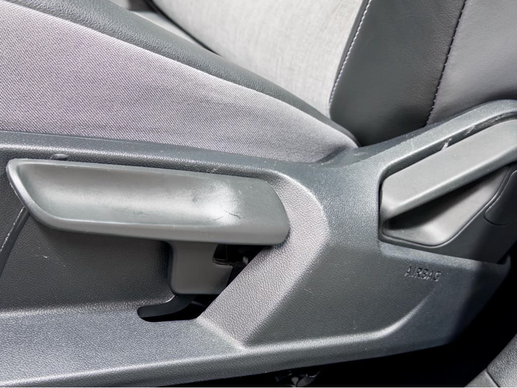 2023 Volkswagen ID.4 view 6