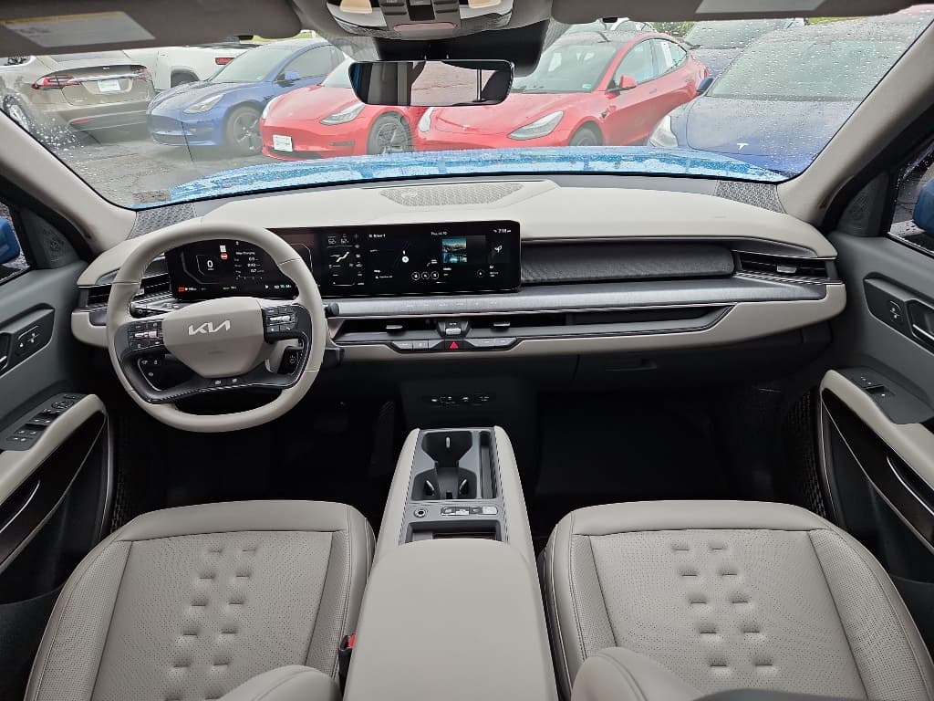 2024 Kia EV9 view 16