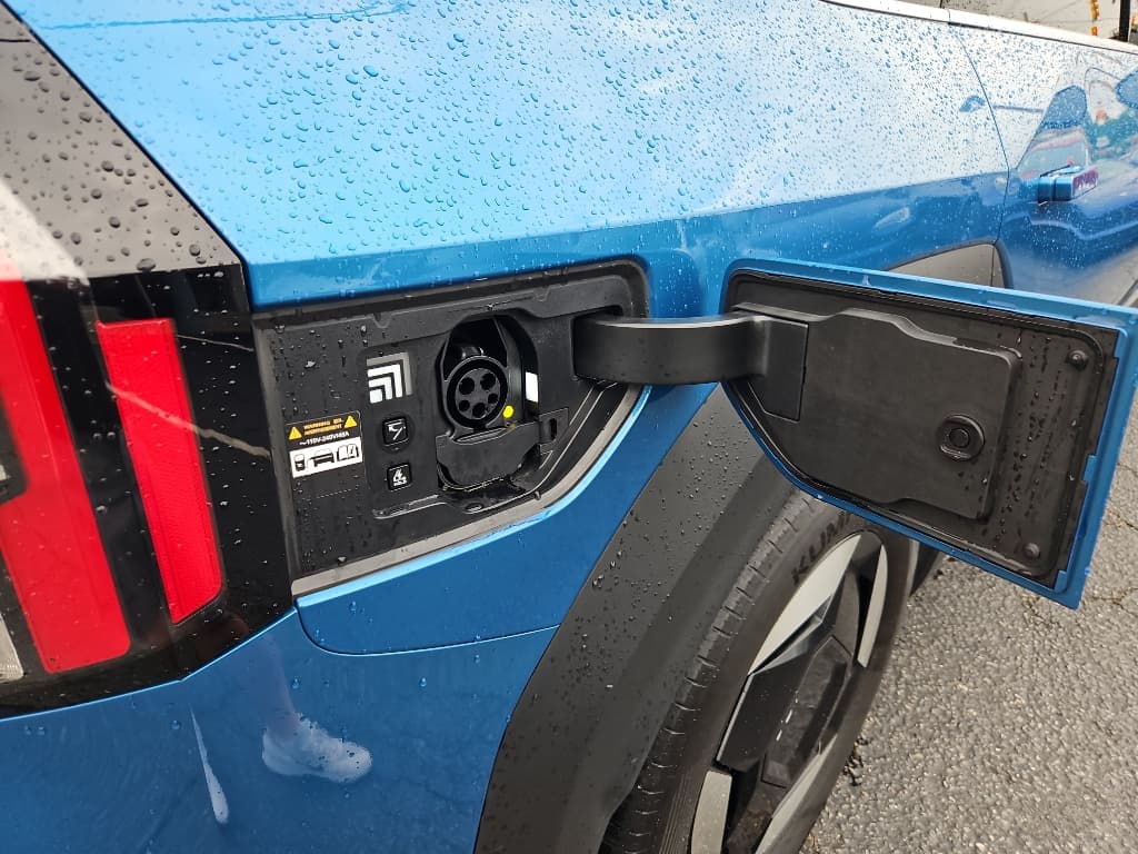 2024 Kia EV9 view 5