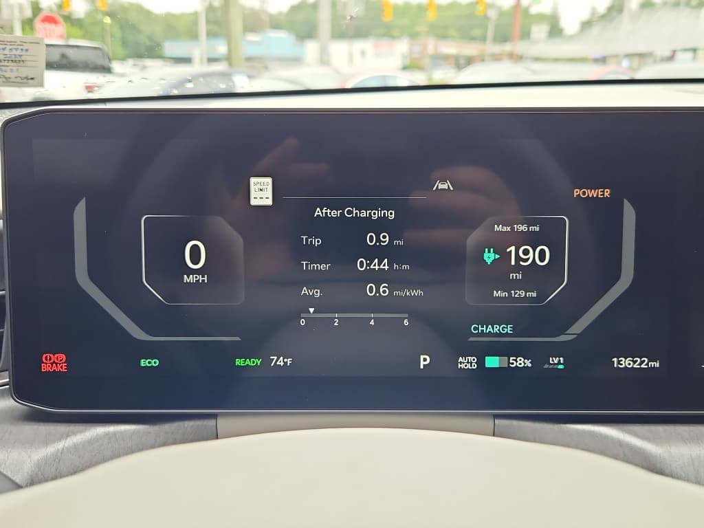 2024 Kia EV9 view 11