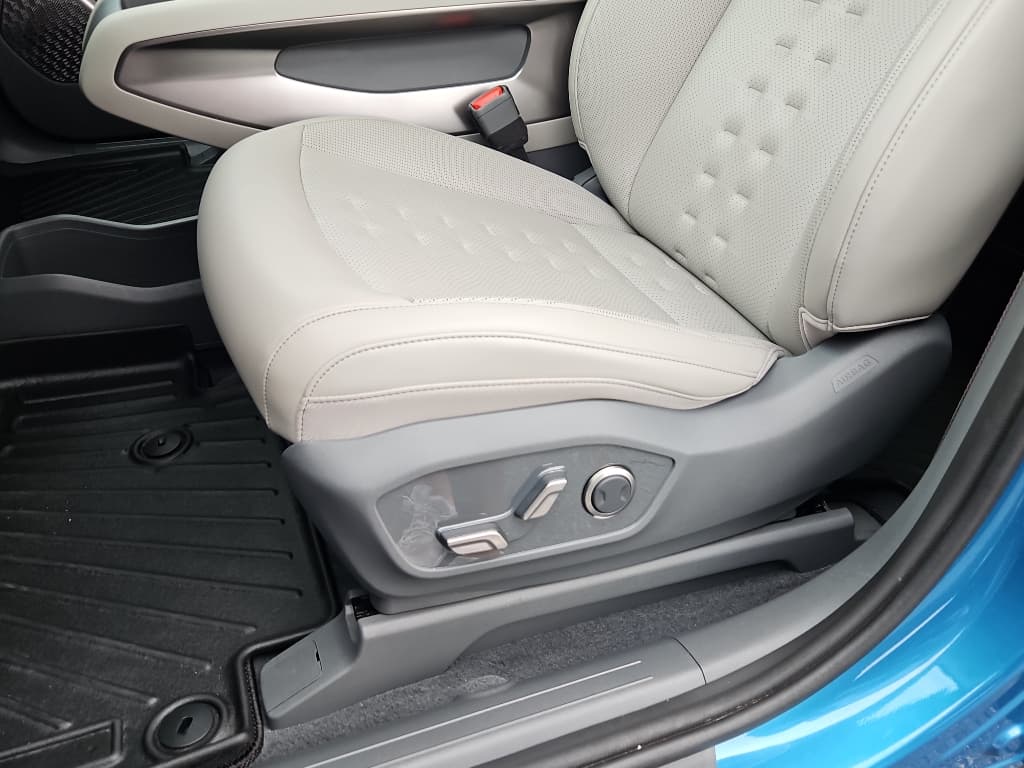 2024 Kia EV9 view 7