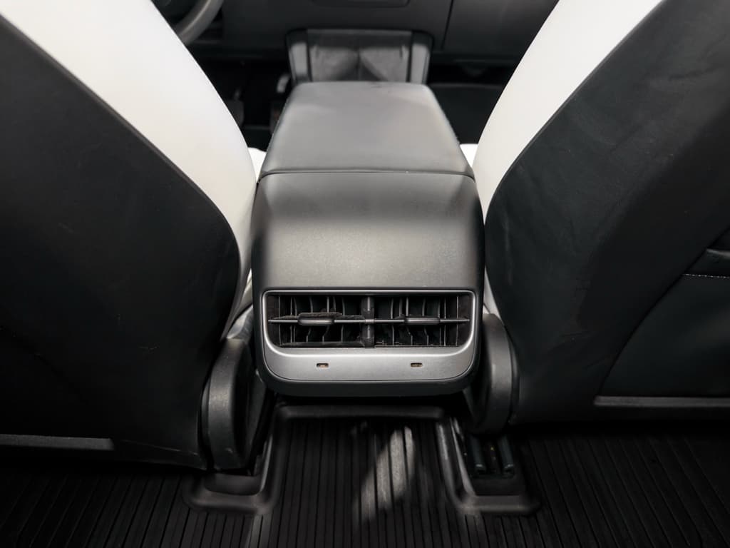 2021 Tesla Model 3 view 20