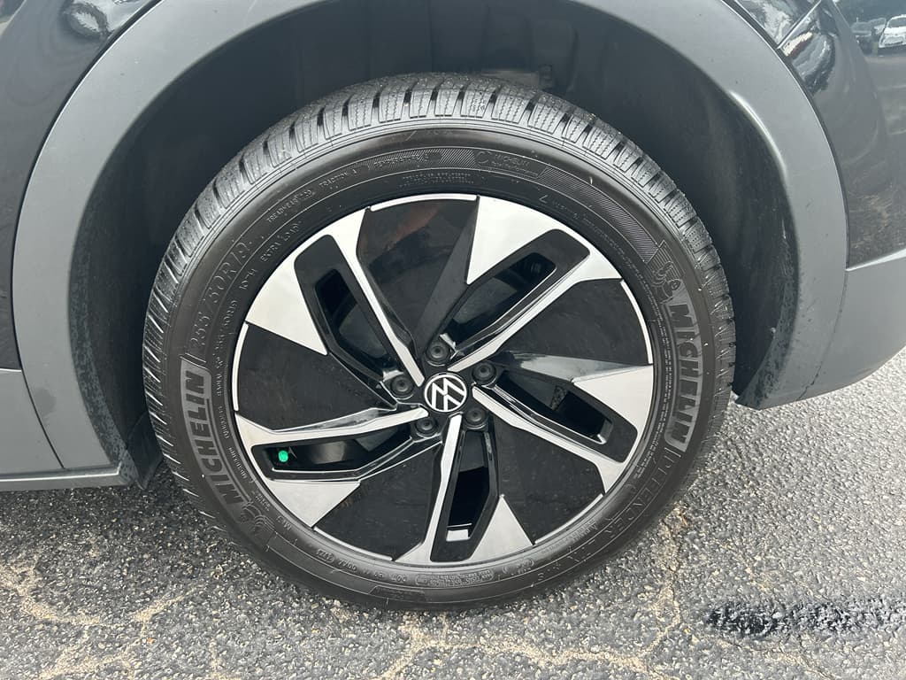 2022 Volkswagen ID.4 view 30