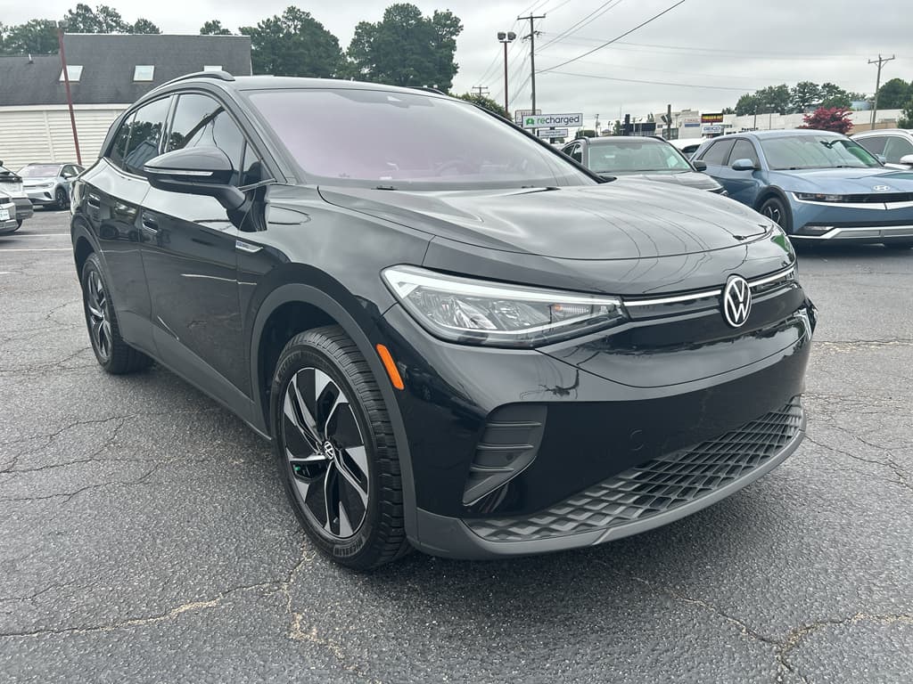 2022 Volkswagen ID.4 view 4