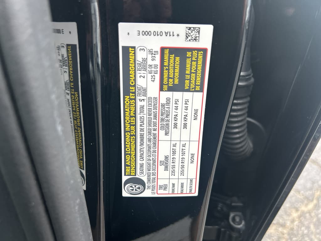 2022 Volkswagen ID.4 view 21