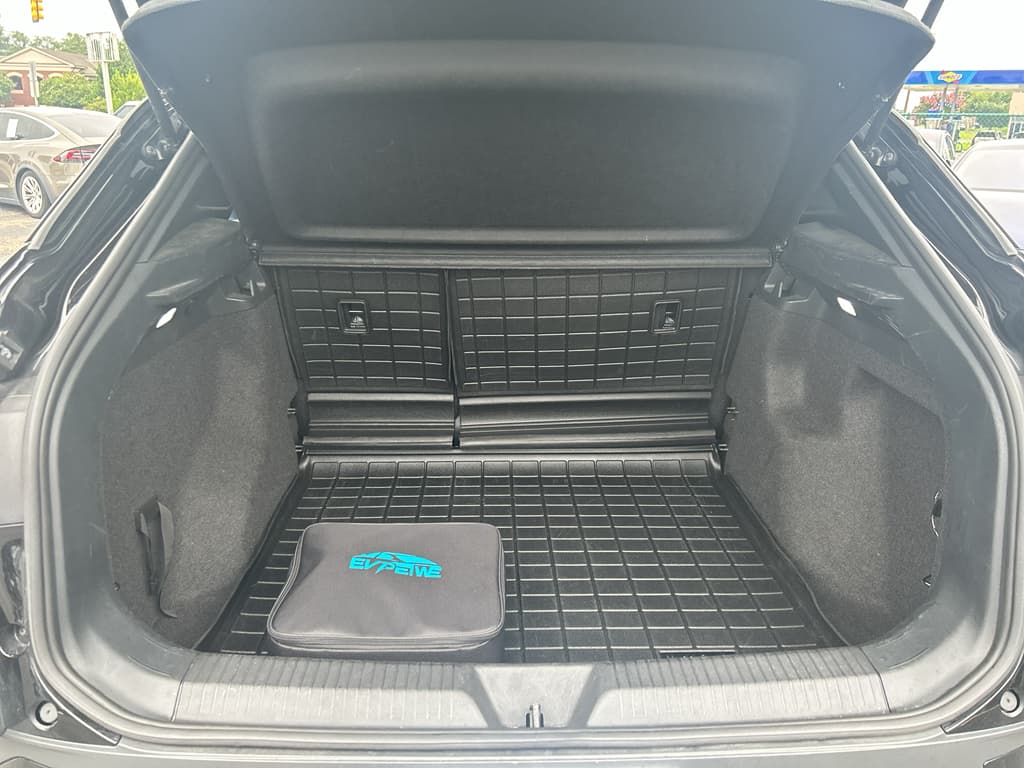 2022 Volkswagen ID.4 view 20