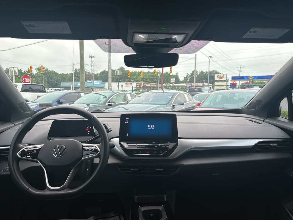 2022 Volkswagen ID.4 view 14