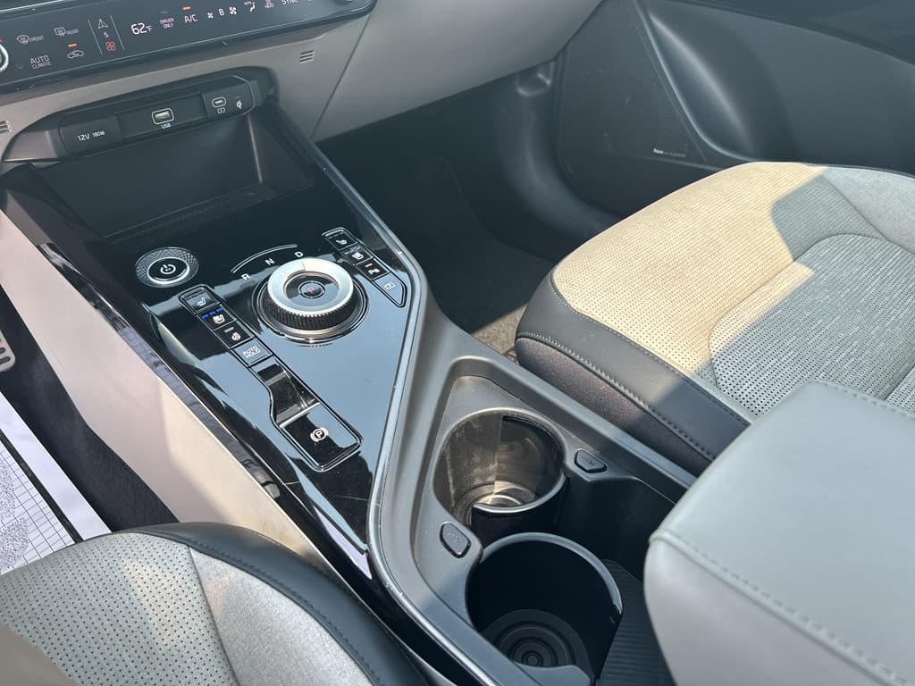 2023 Kia Niro EV view 16