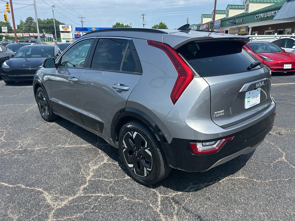 2023 Kia Niro EV view 2