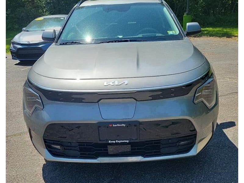 2023 Kia Niro EV view 2