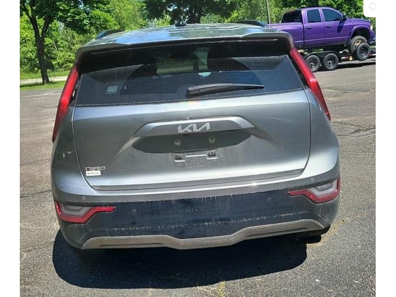 2023 Kia Niro EV view 5