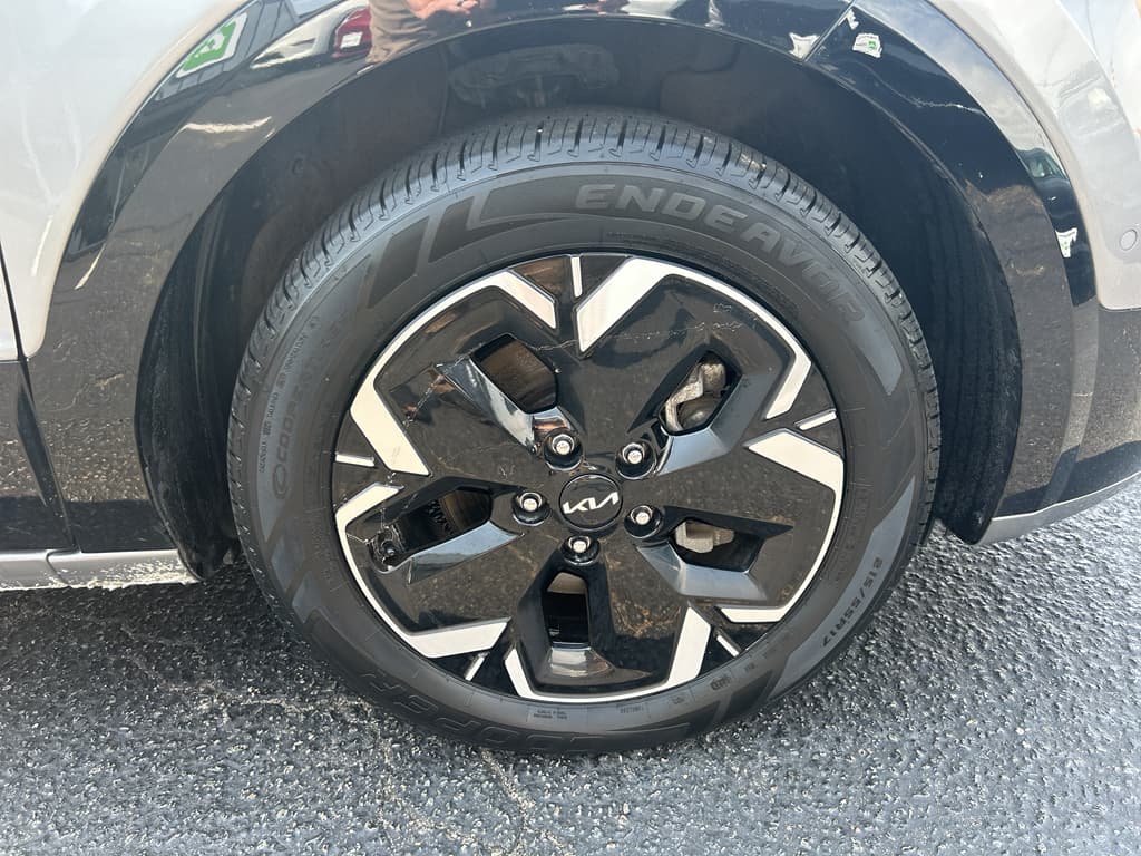2023 Kia Niro EV view 26