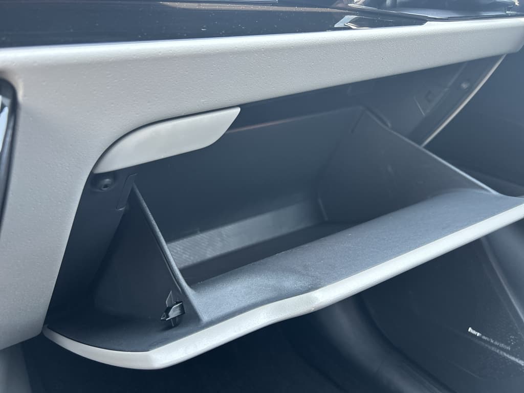 2023 Kia Niro EV view 17