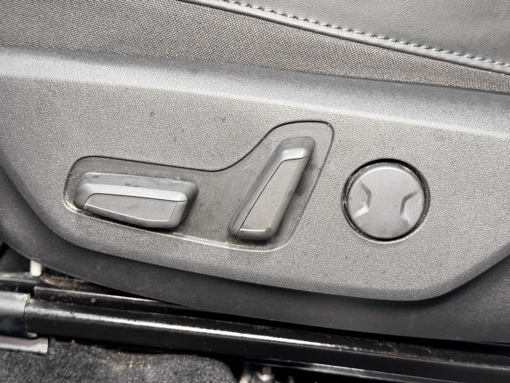2023 Kia Niro EV view 6