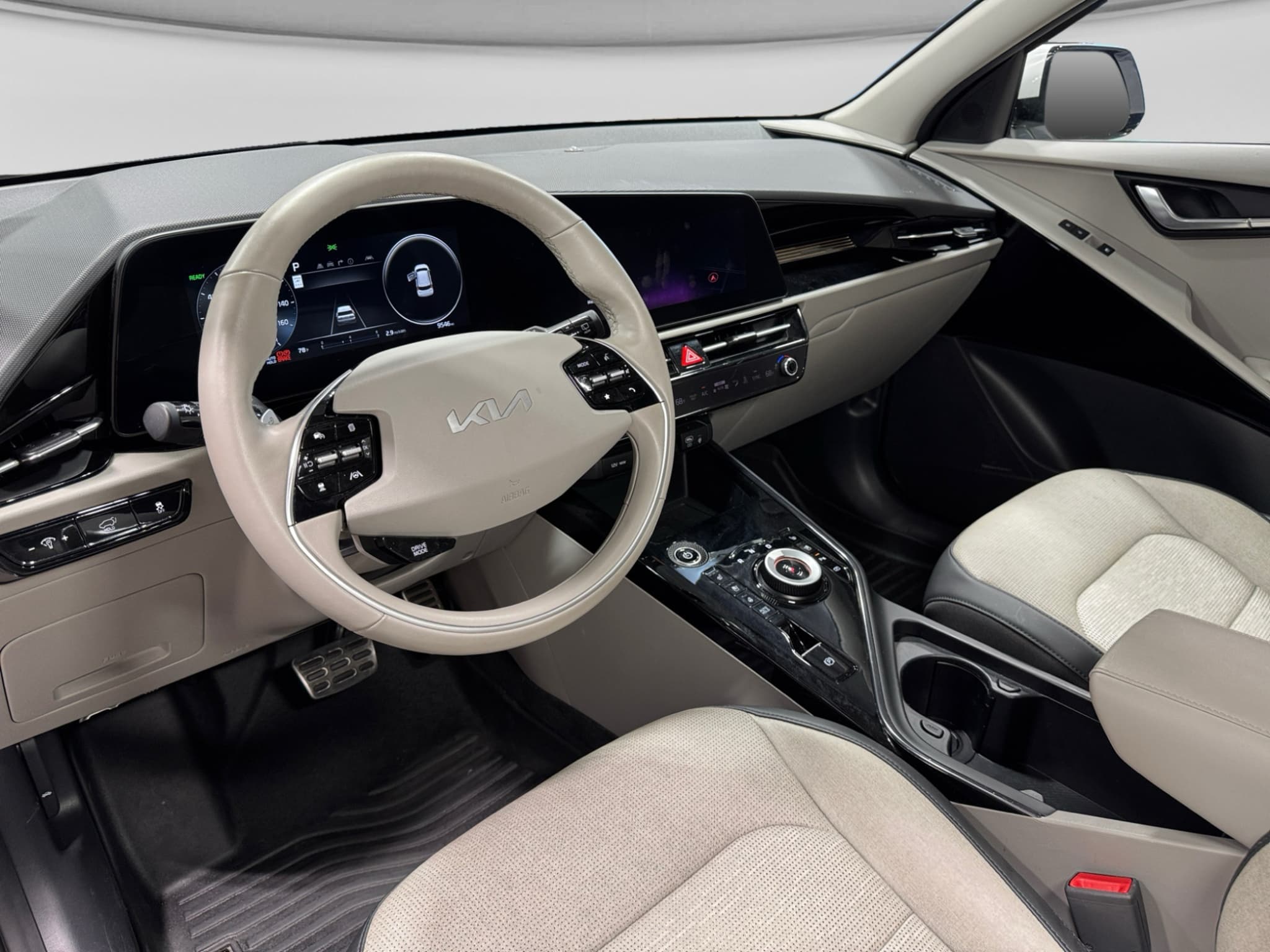 2023 Kia Niro EV view 19