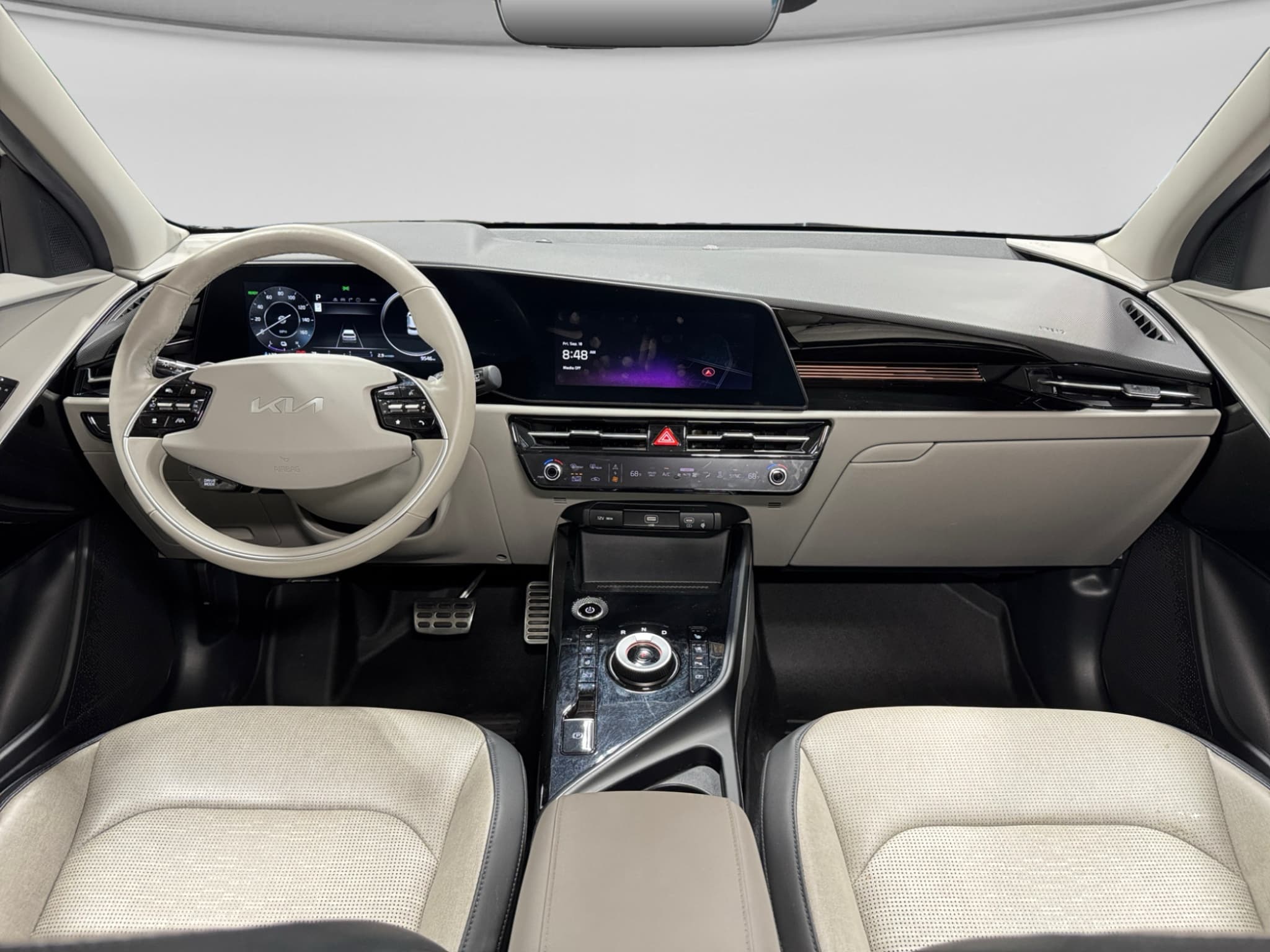 2023 Kia Niro EV view 17