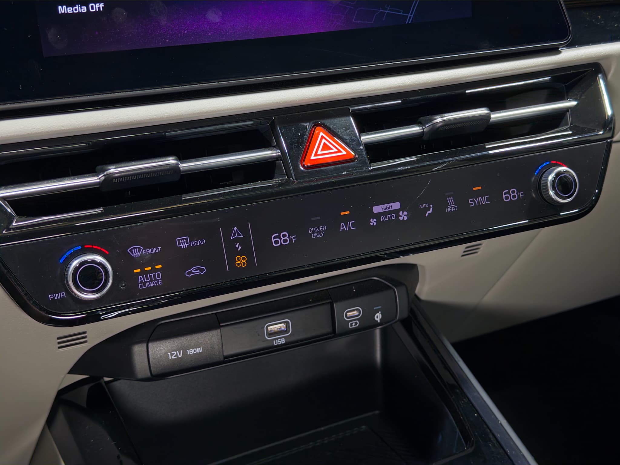 2023 Kia Niro EV view 16