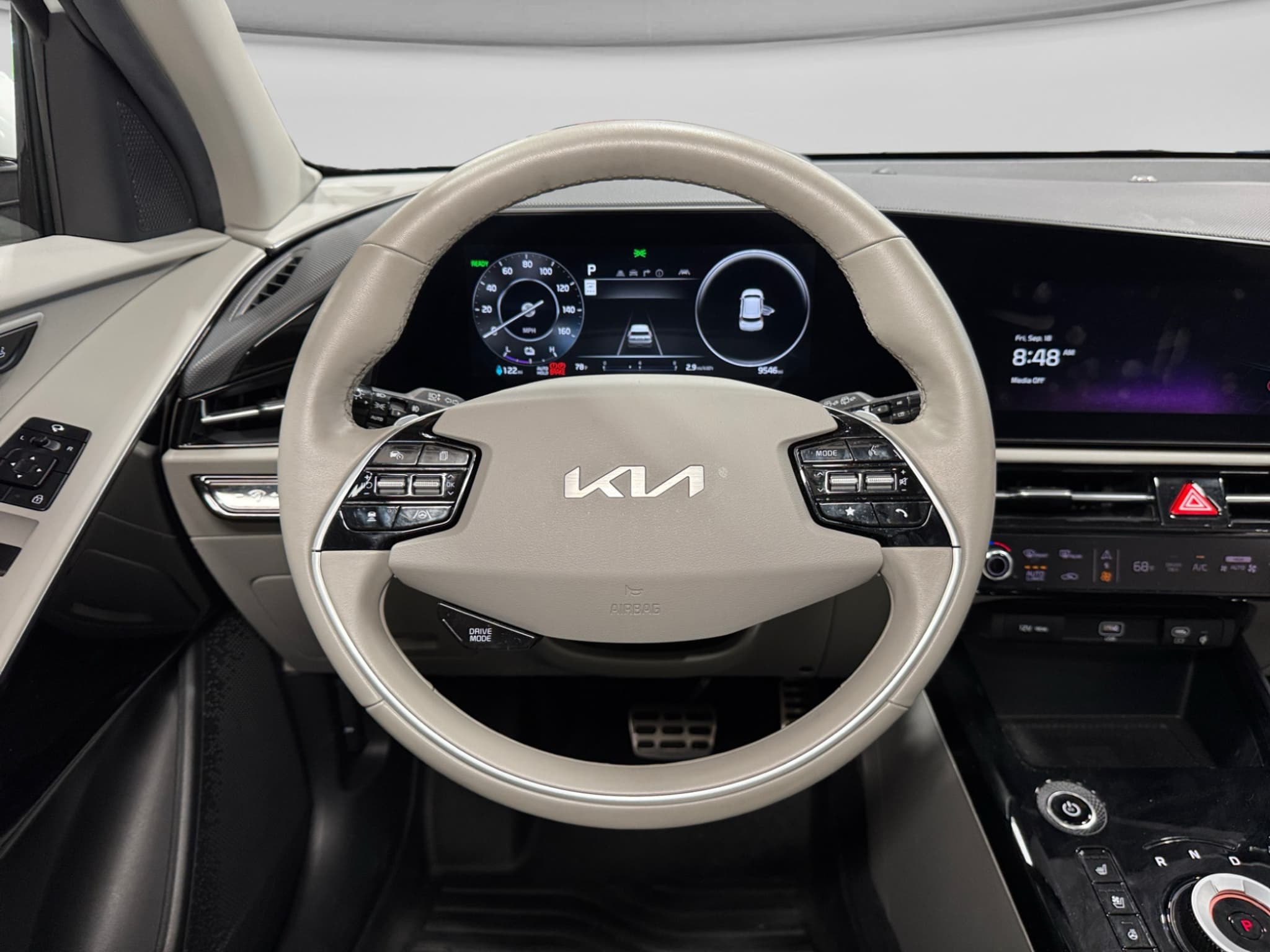 2023 Kia Niro EV view 9