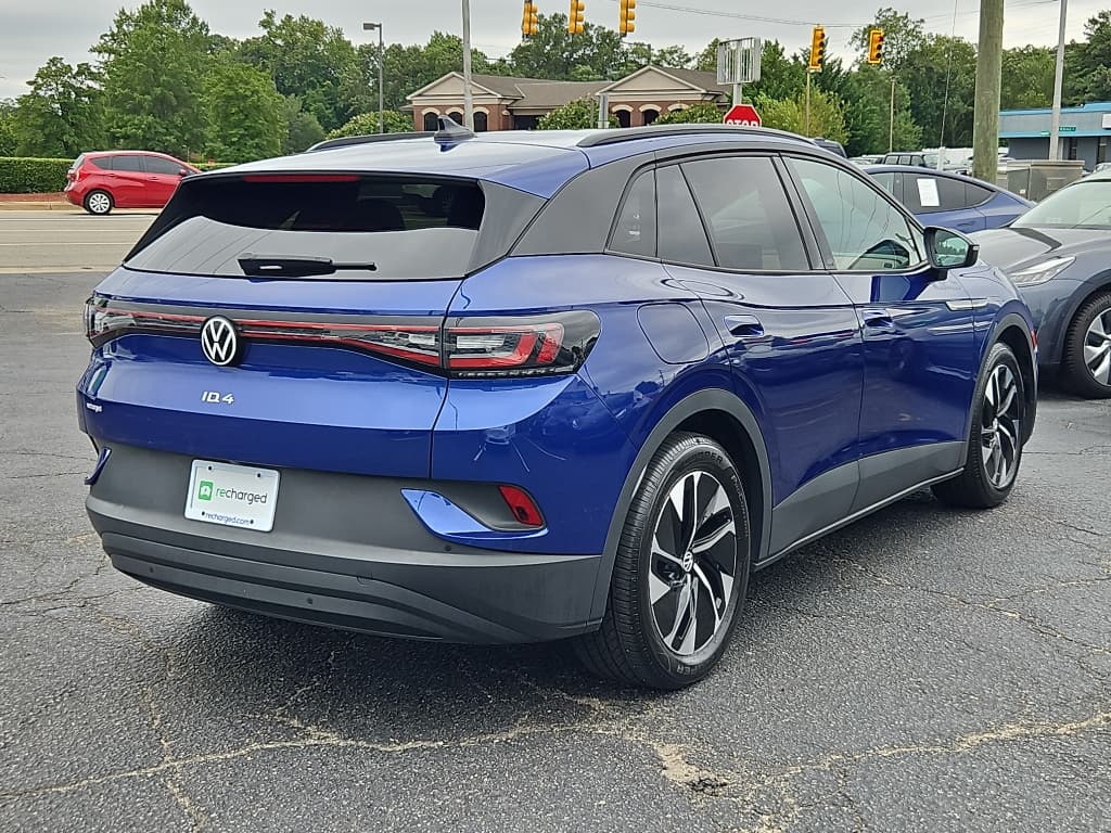 2021 Volkswagen ID.4 view 3