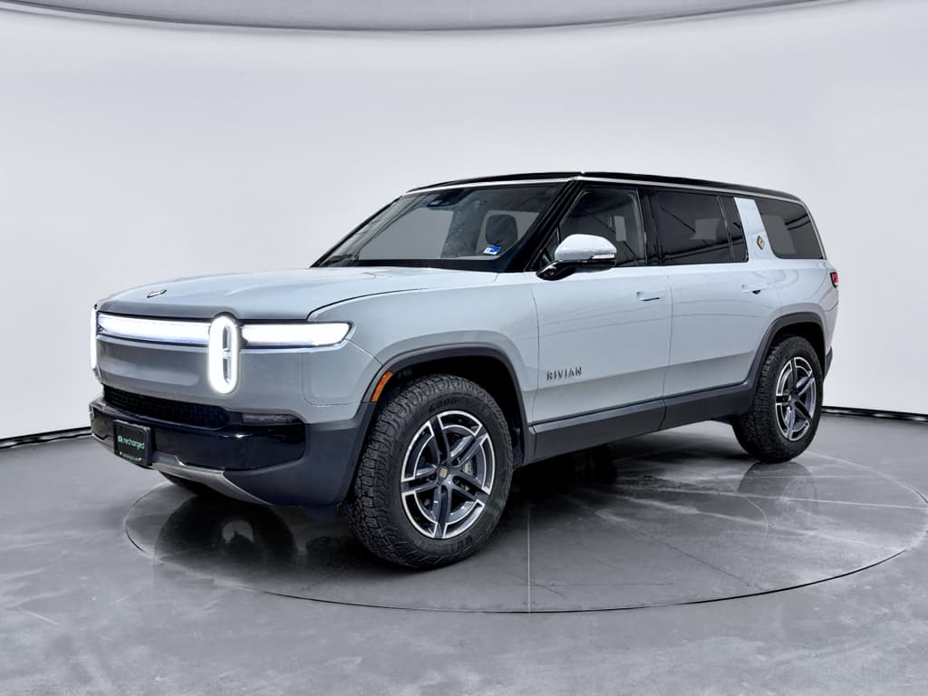 2025 Rivian R1S