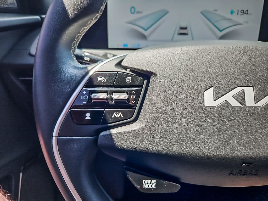 2022 Kia EV6 view 9